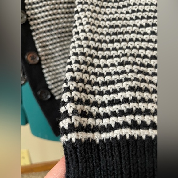 Banana Republic extra small XS button up sweater, black white knit, snug fit - Picture 2 of 4